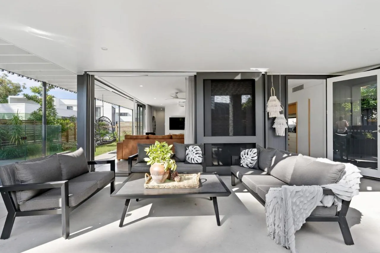 Lomani 3 On Browning Street Apartment Byron Bay